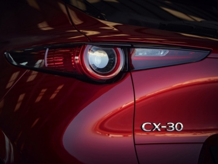 W rok od debiutu w salonach Mazda CX-30 drugim najchętniej wybieranym modelem po Maździe 3